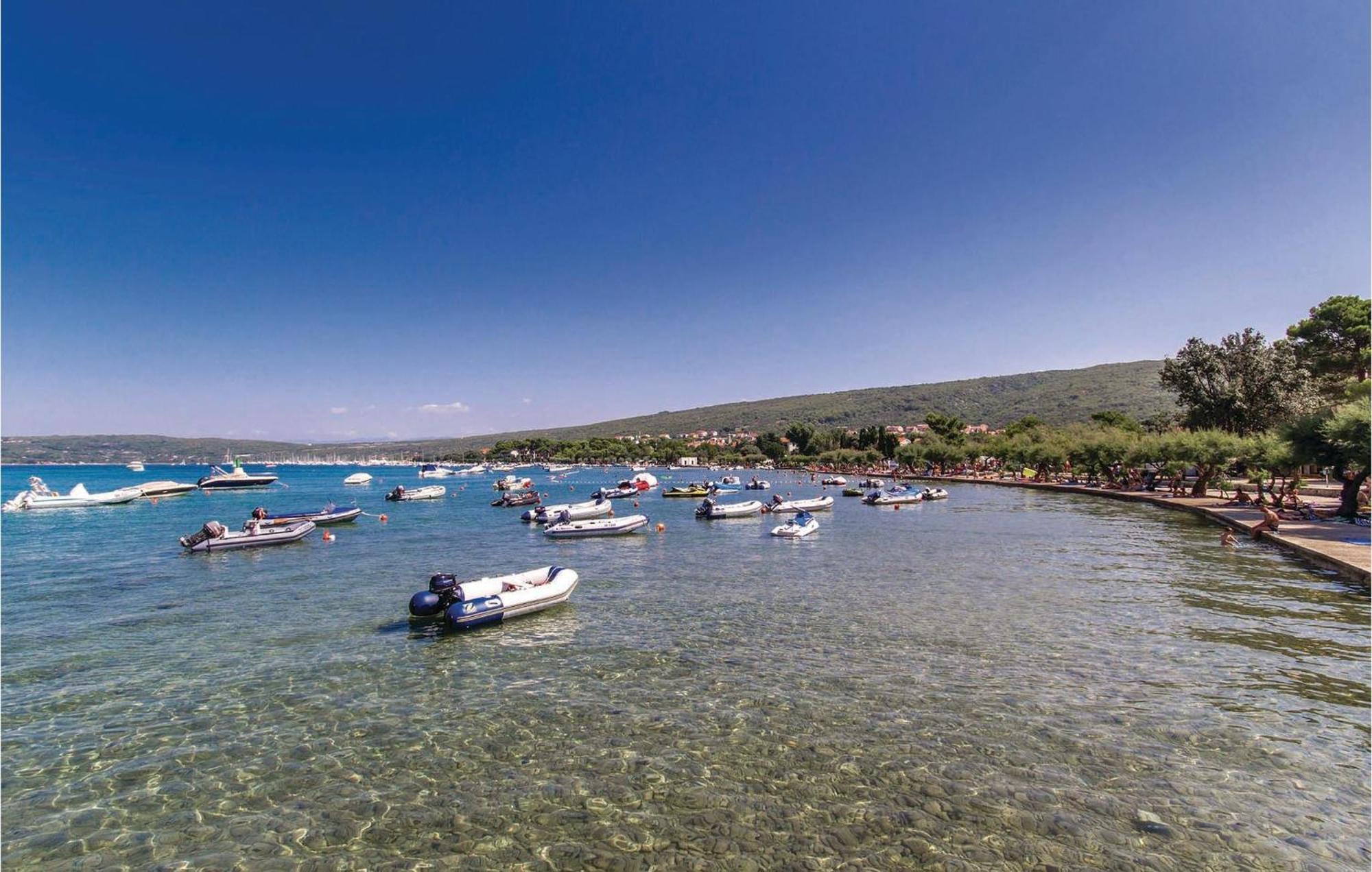 Stunning Apartment In Kornic With House Sea View エクステリア 写真
